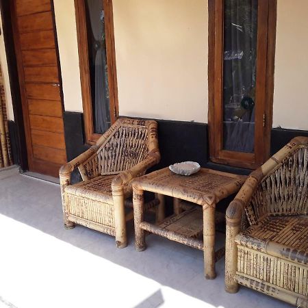 Telage Indah Homestay Kuta  Exteriör bild