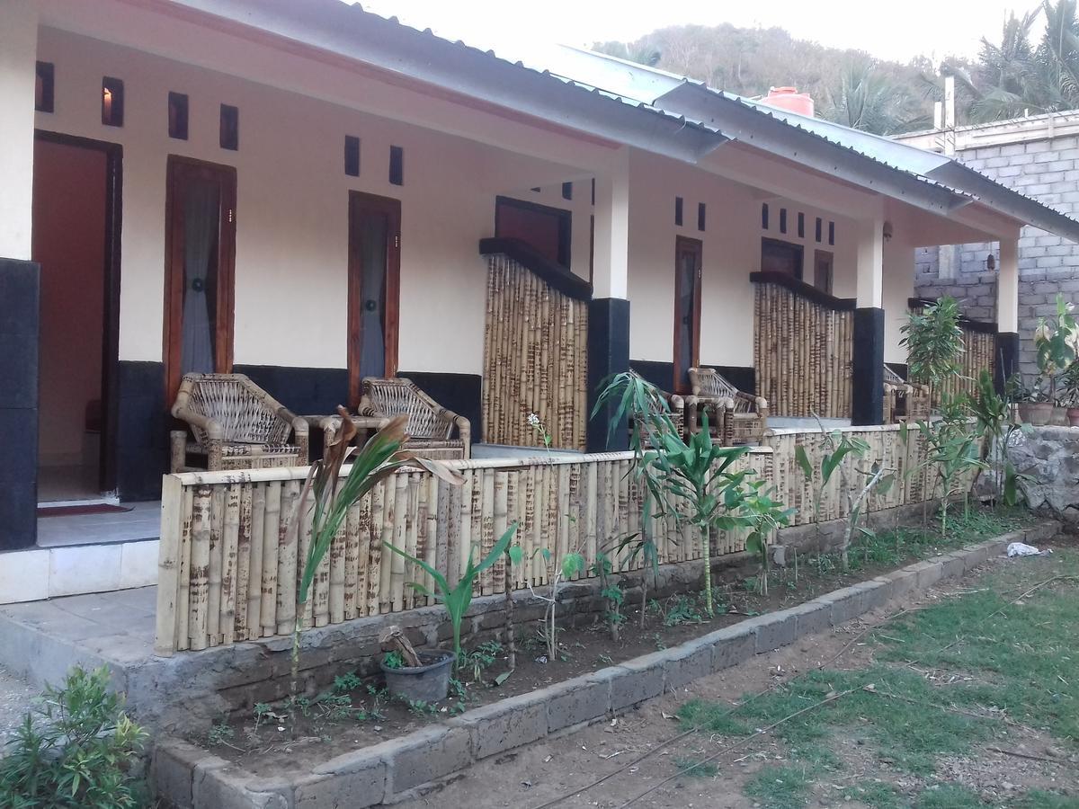 Telage Indah Homestay Kuta  Exteriör bild