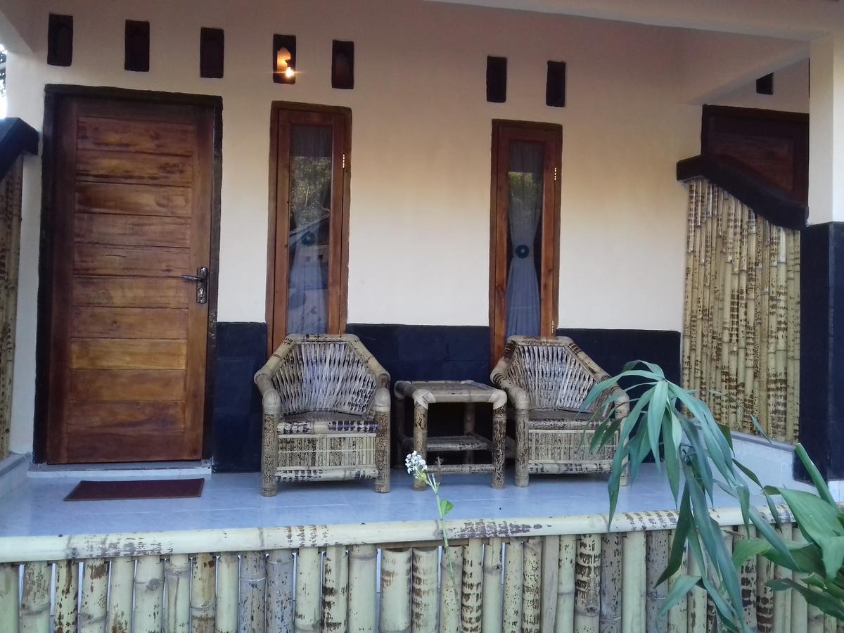 Telage Indah Homestay Kuta  Exteriör bild
