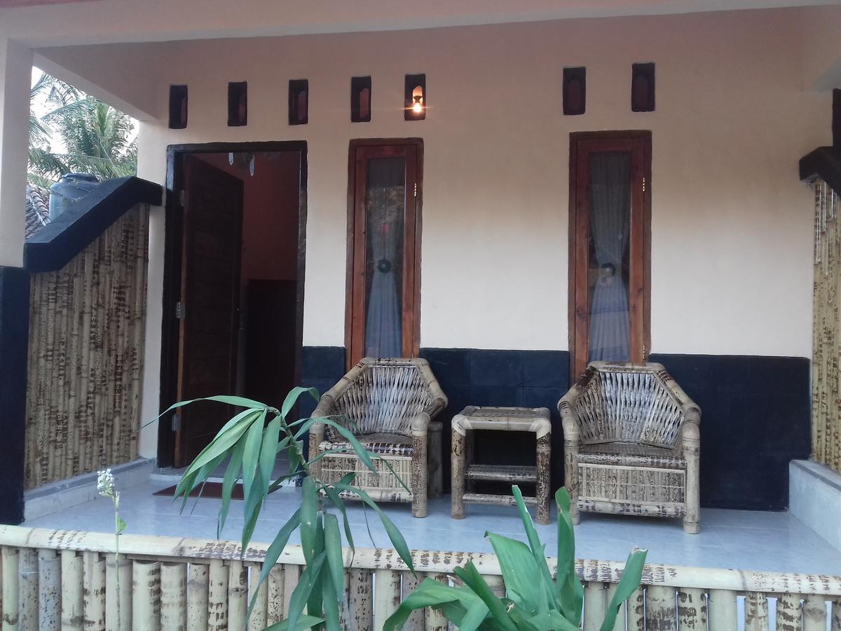 Telage Indah Homestay Kuta  Exteriör bild