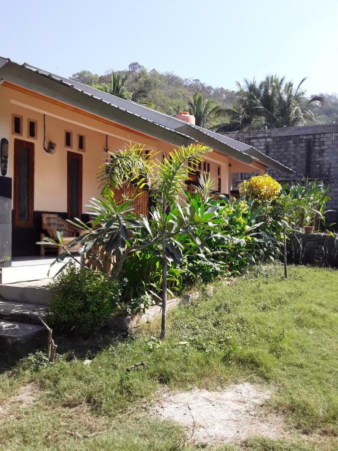 Telage Indah Homestay Kuta  Exteriör bild
